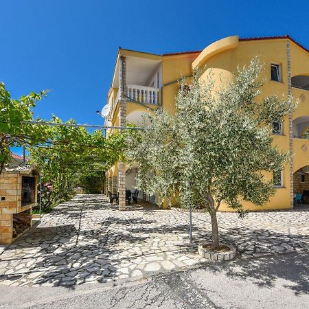 Apartments Mark - 200 M From Sea Novalja Extérieur photo