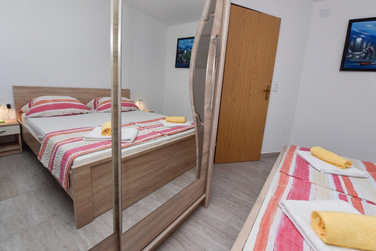 Apartments Mark - 200 M From Sea Novalja Extérieur photo