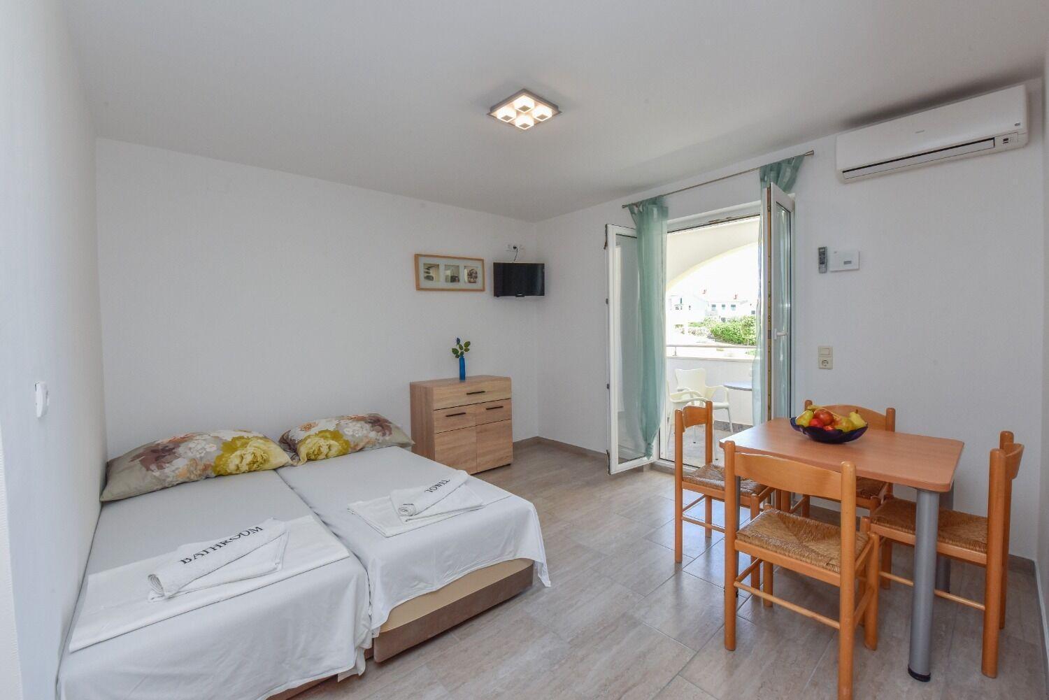 Apartments Mark - 200 M From Sea Novalja Extérieur photo
